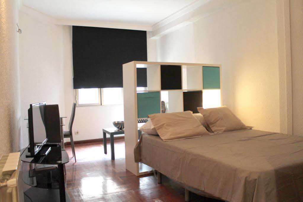 Apartamentos Rialto Madri Exterior foto