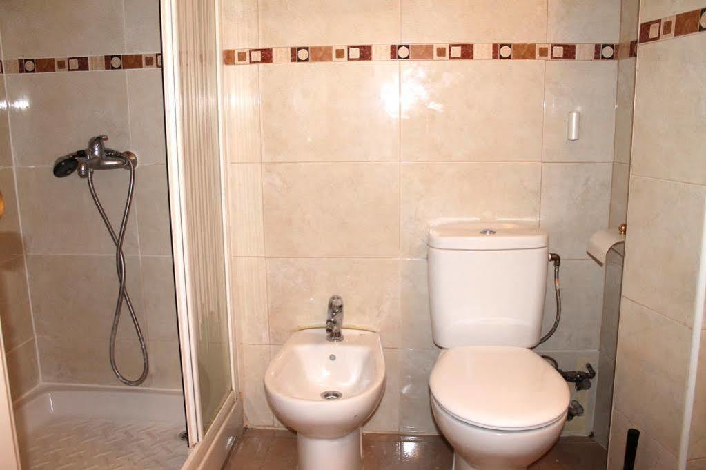 Apartamentos Rialto Madri Exterior foto