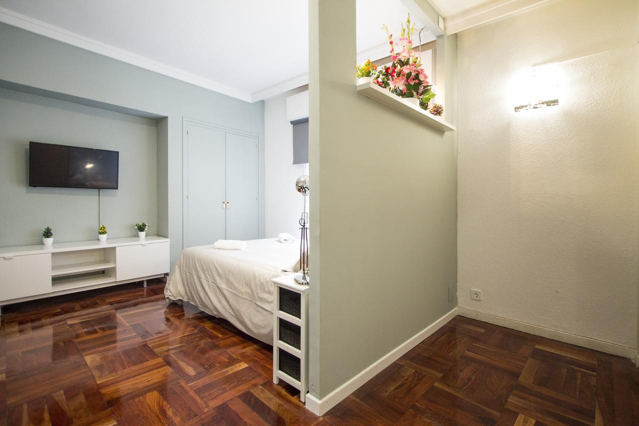 Apartamentos Rialto Madri Exterior foto